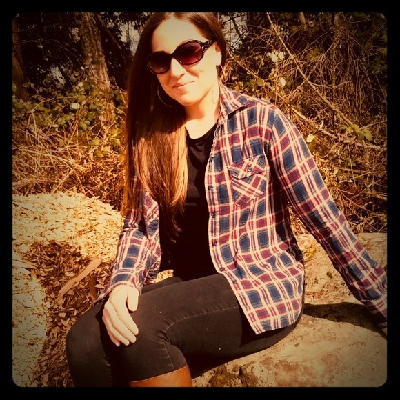 BDG flannel long sleeved button up!!🍁 - Picture 2 of 8